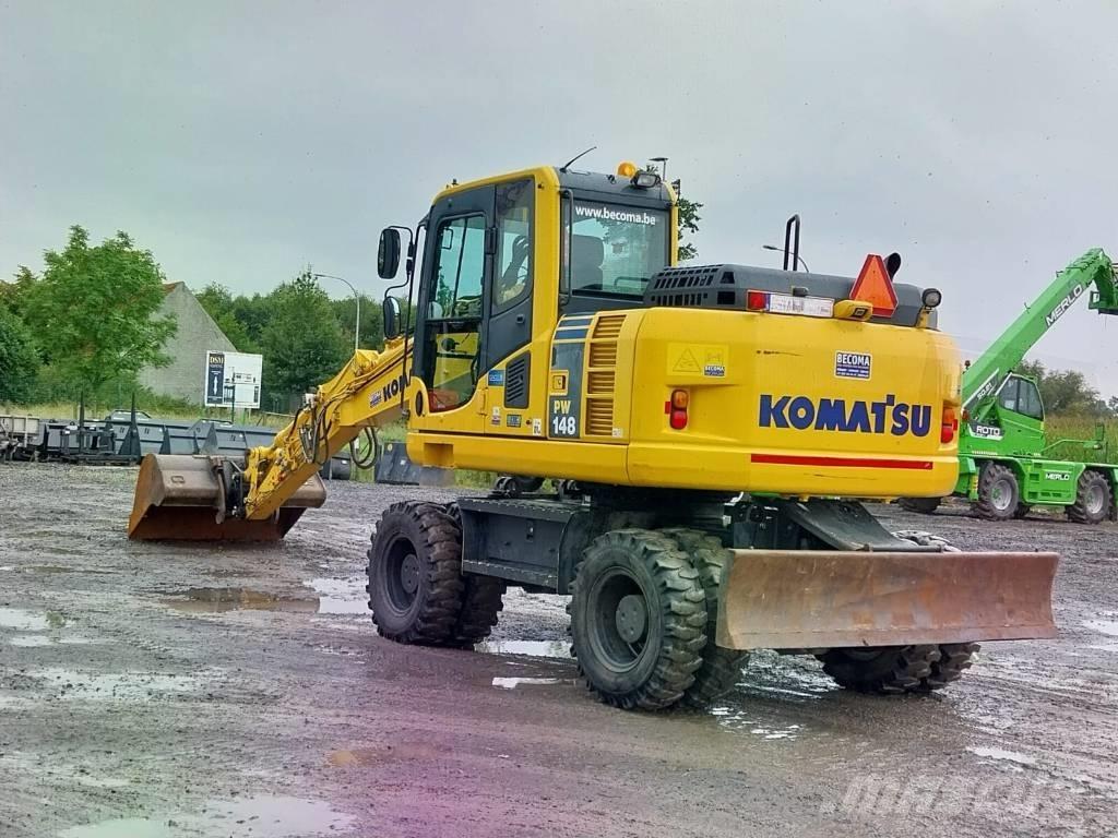 Komatsu PW 148-8 Wheeled excavators