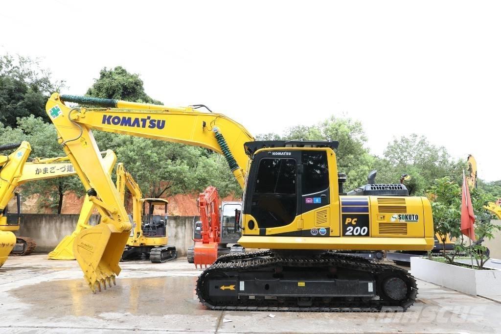 Komatsu PC 200-8 Mini excavators < 7t