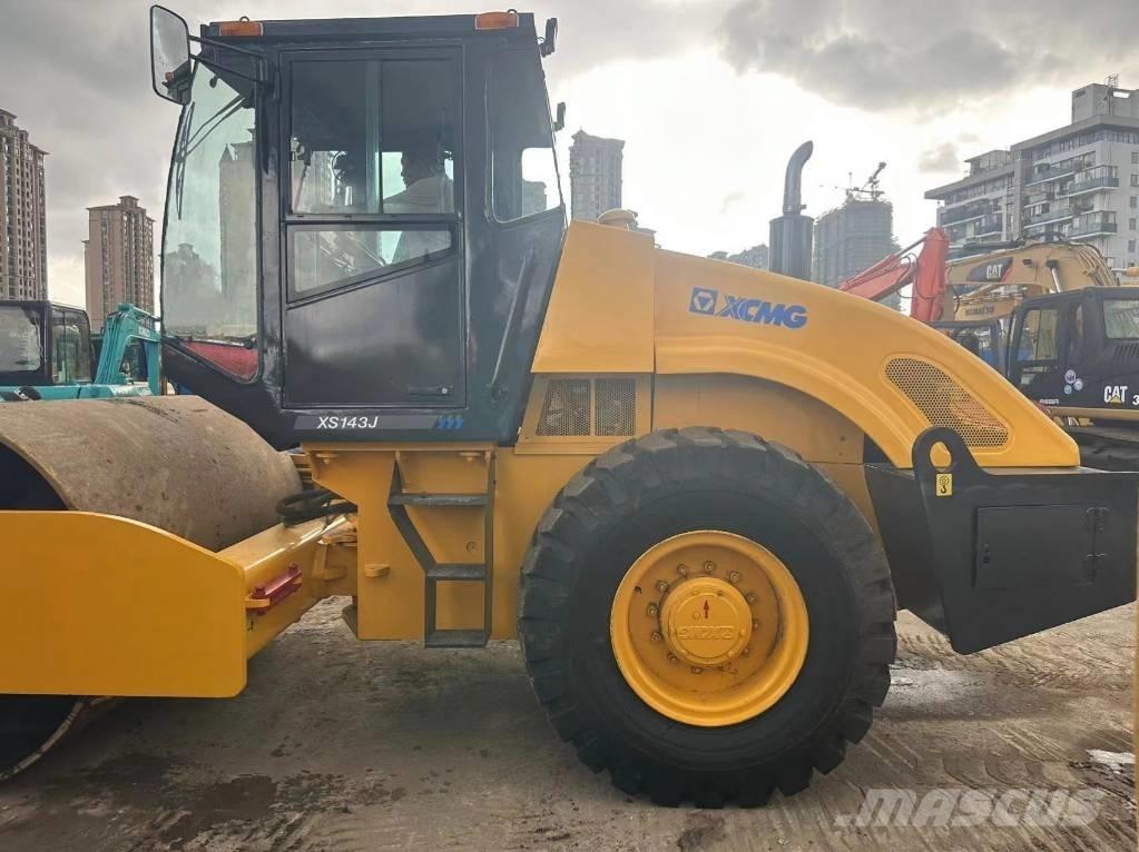 XCMG XS 142 J Soil compactors