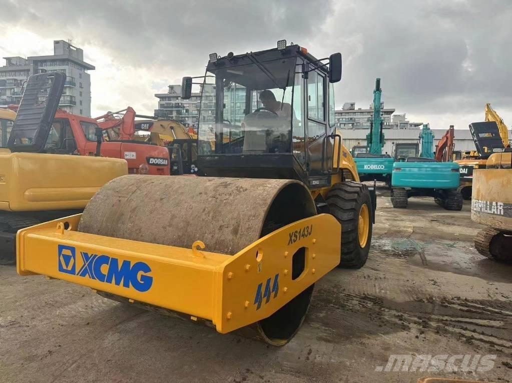 XCMG XS 142 J Soil compactors