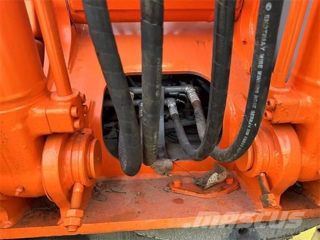 Hitachi EX100 Crawler excavators