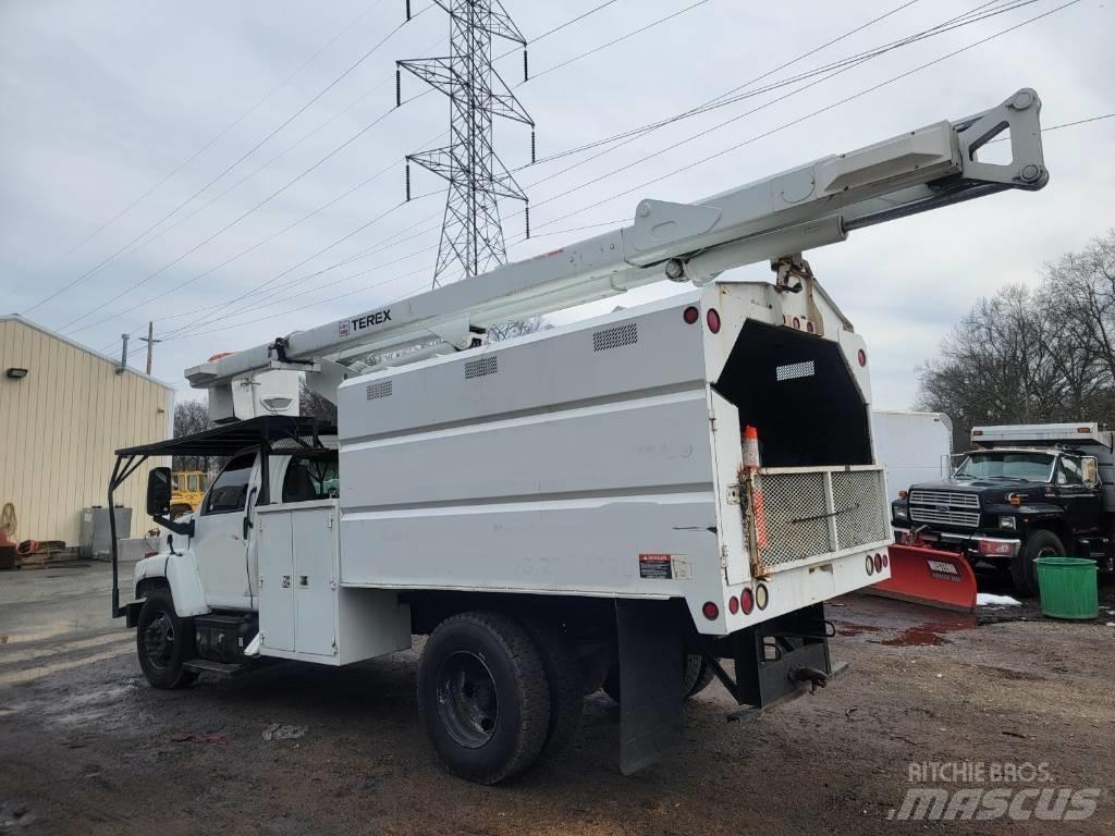 GMC C7500 Truck mounted aerial platforms