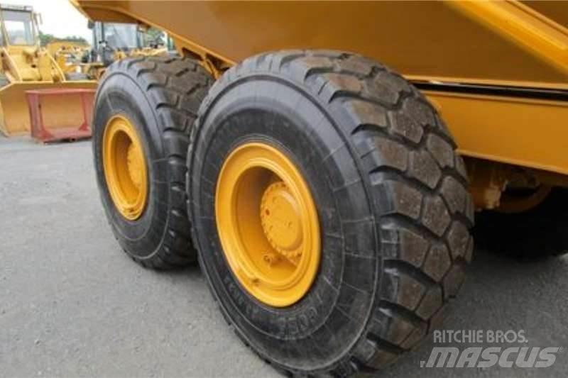 Bell B30E Articulated Haulers