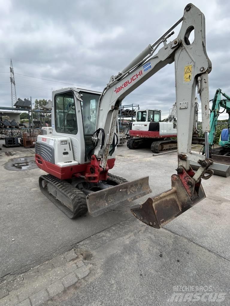 Takeuchi TB 228 Mini excavators < 7t