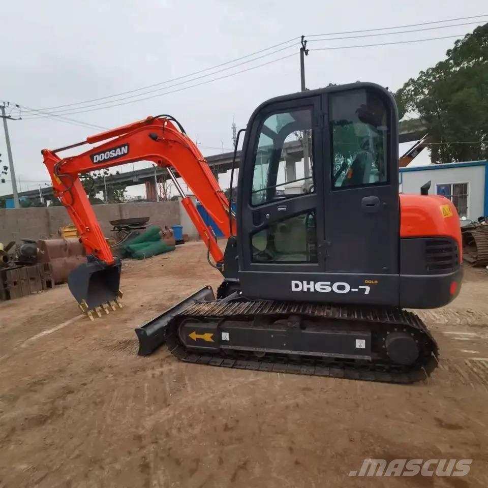 Doosan DH60-7 Mini excavators < 7t