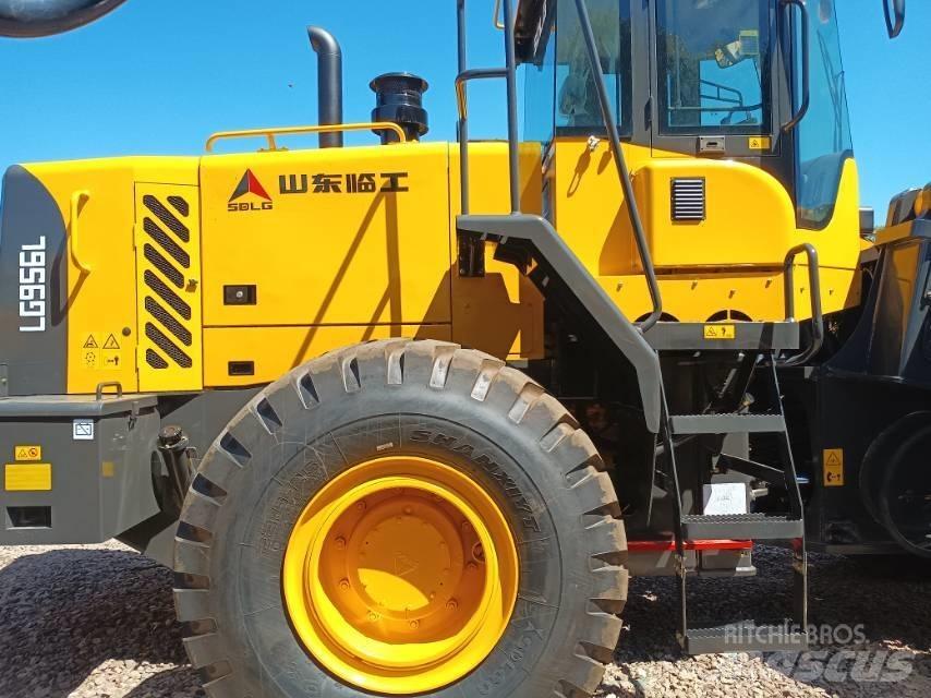 SDLG LG956F Wheel loaders