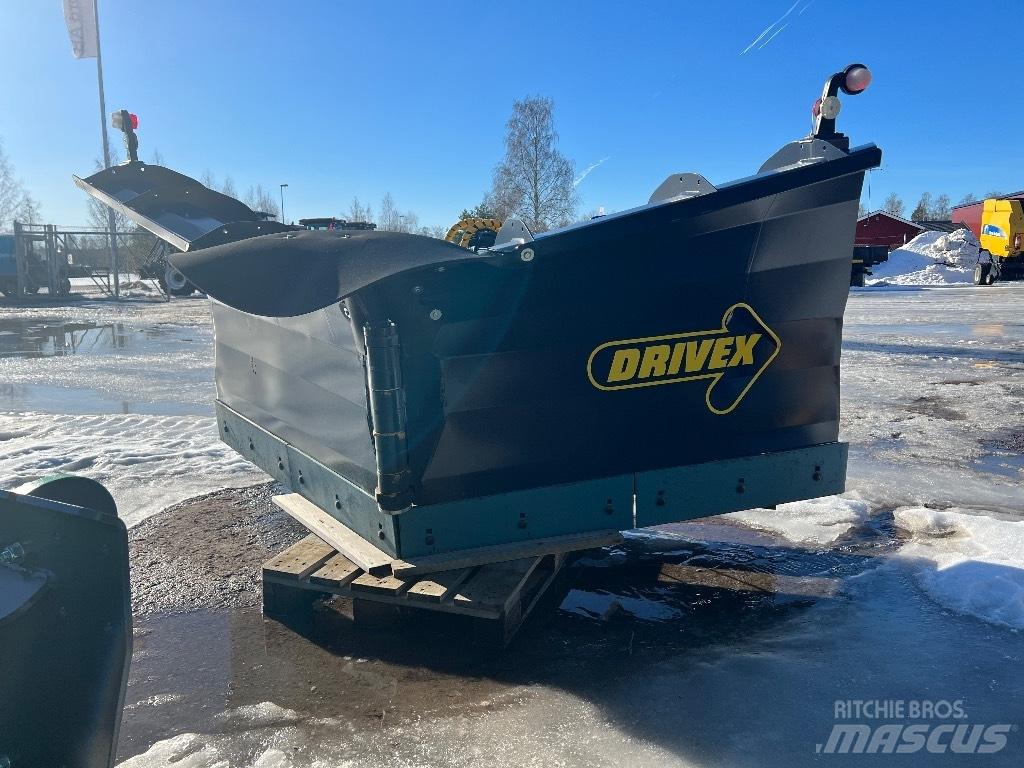 Drivex VB 3200 3P/ BM Ploughs