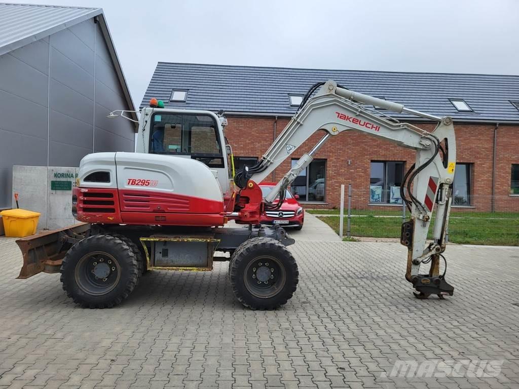 Takeuchi TB295W Midi excavators  7t - 12t