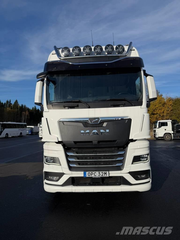 MAN 26.510 6X2-4 Van Body Trucks