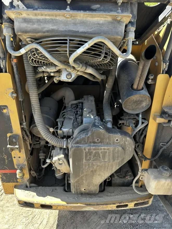 CAT 257 Crawler FEL's