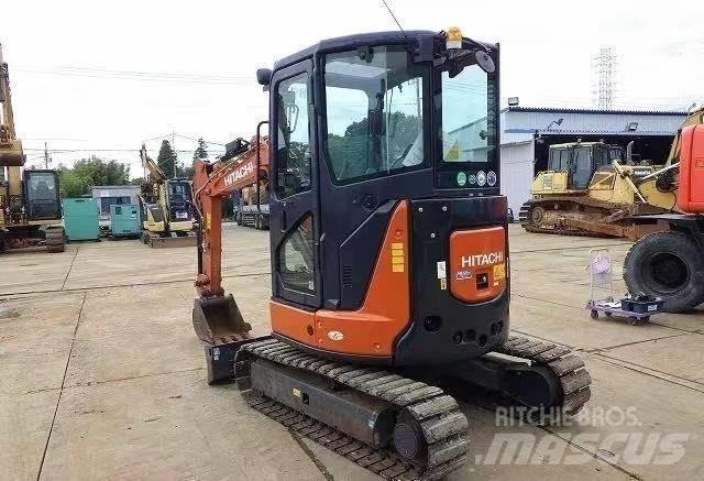 Hitachi 30 Mini excavators < 7t
