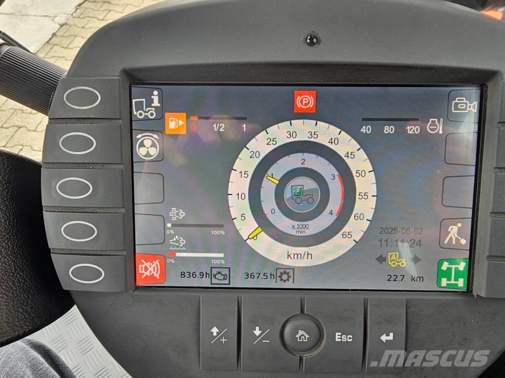 Kärcher MC250 Sweepers