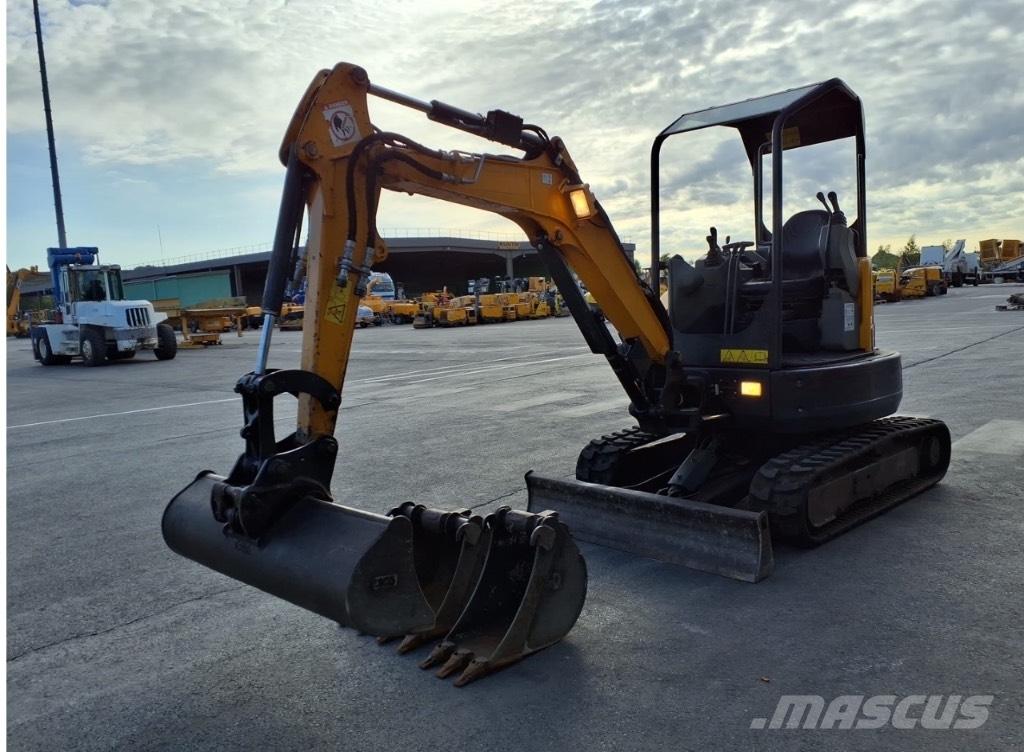 Bobcat E 26 Mini excavators < 7t