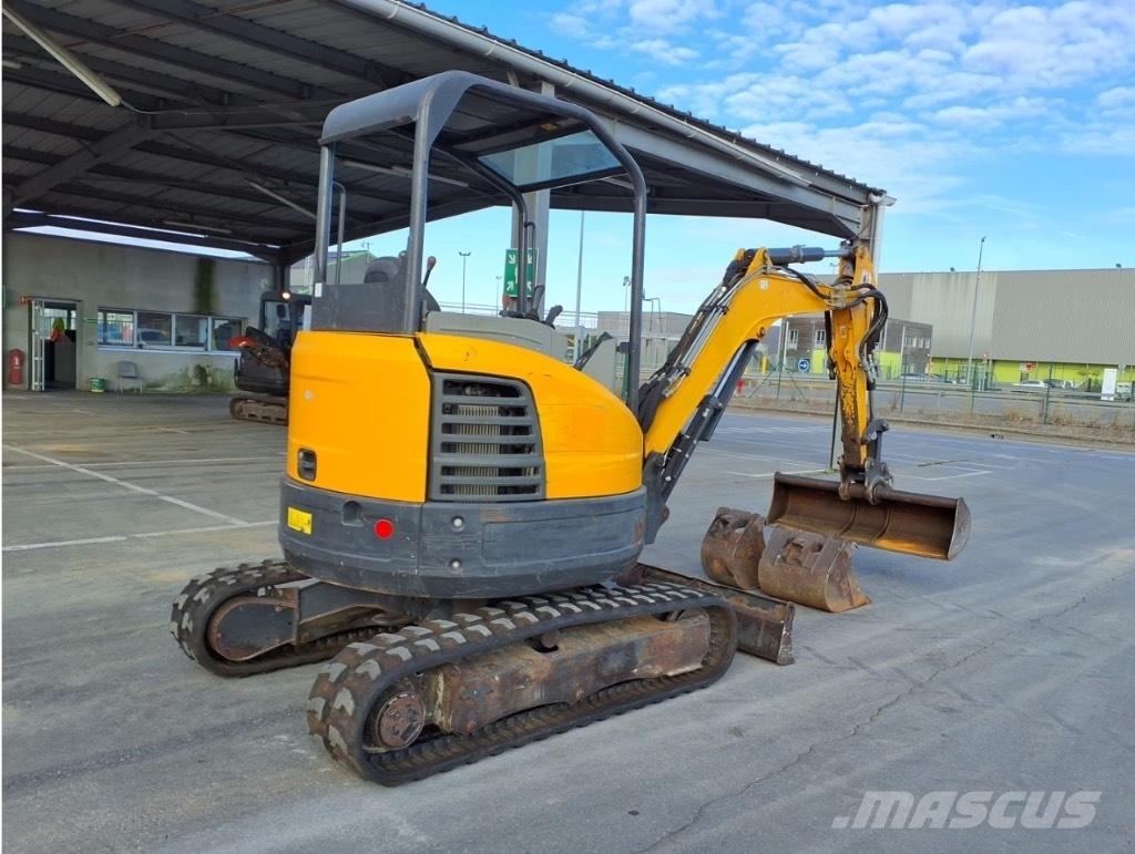 Bobcat E 26 Mini excavators < 7t