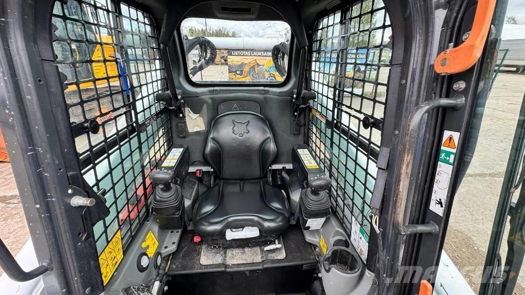 Bobcat T 770 Crawler FEL's