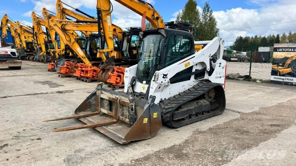 Bobcat T 770 Crawler FEL's