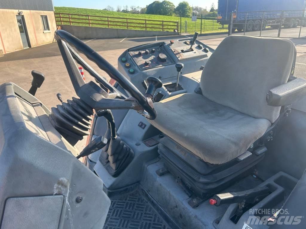 Massey Ferguson 3075 Tractors