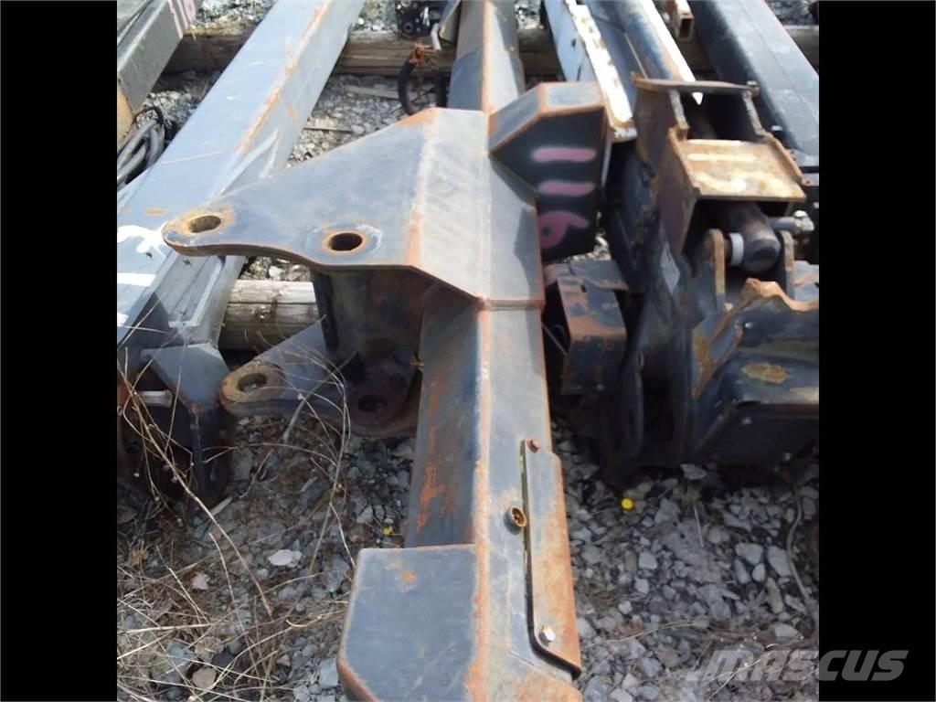 CAT 2200 Harvester cranes