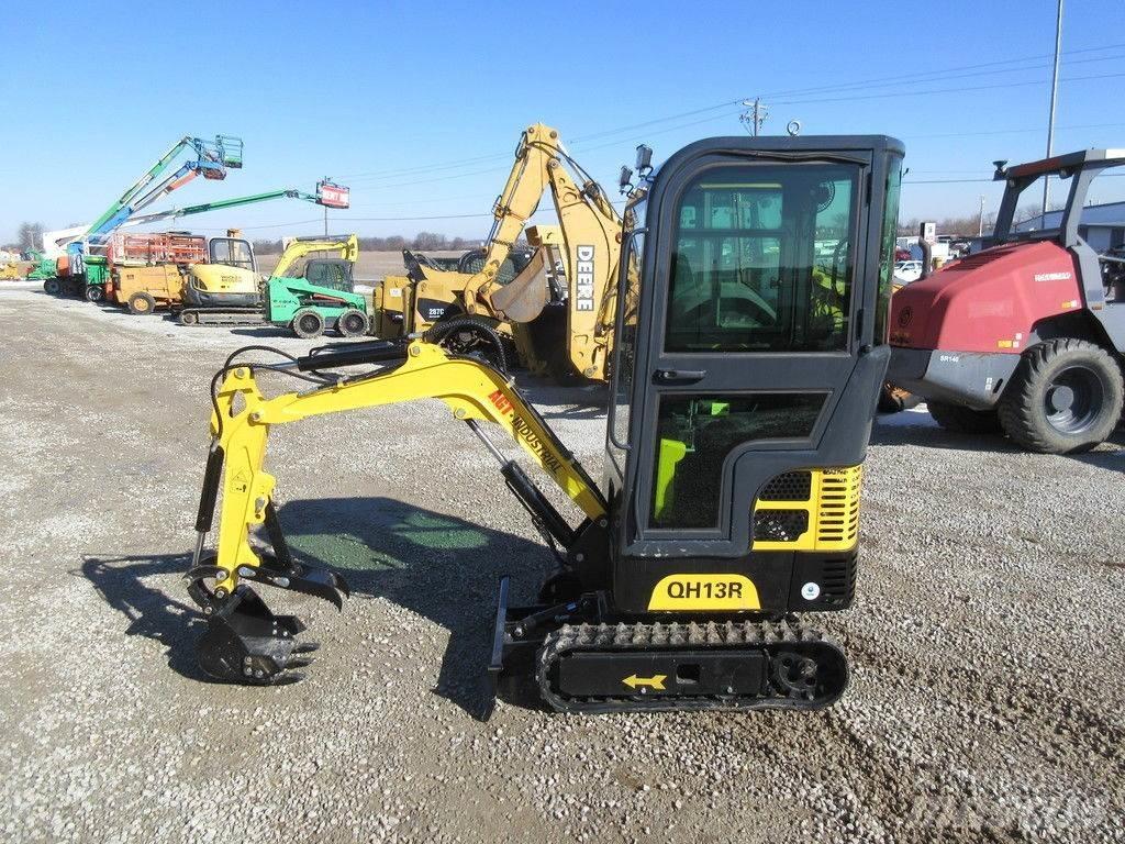 AGT QH13R Mini excavators < 7t