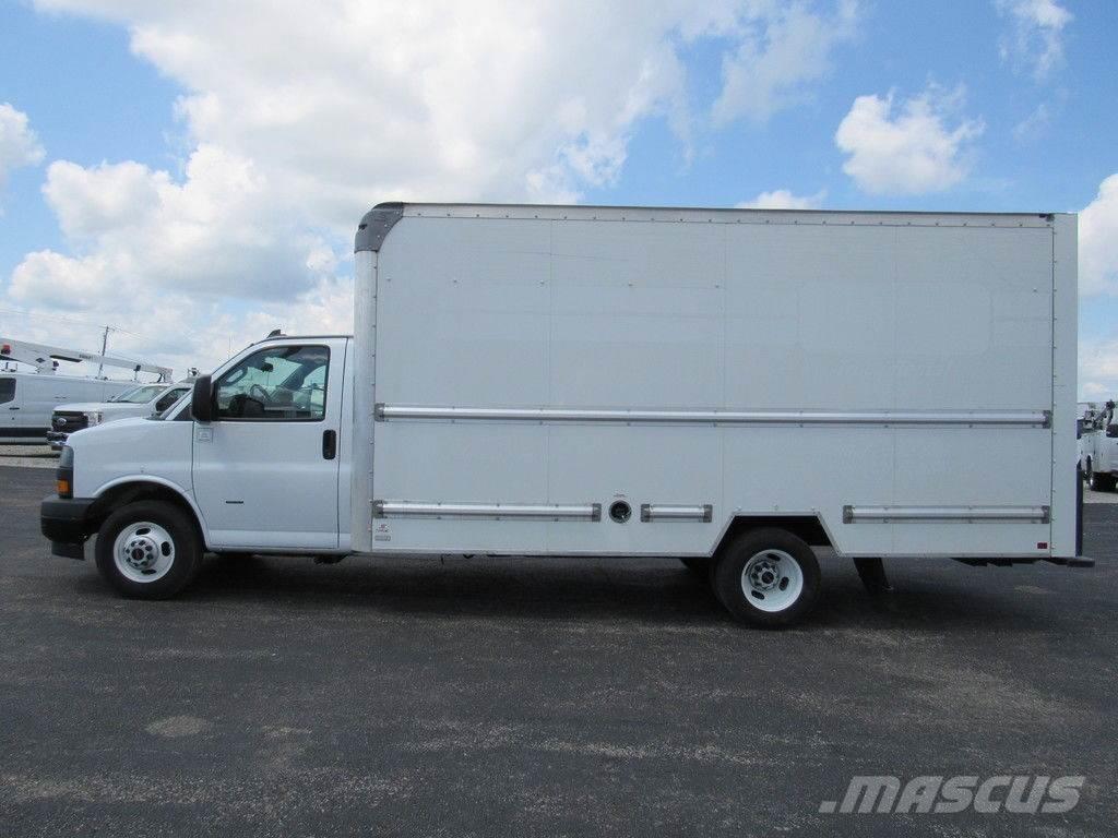 GMC Savana 3500 Van Body Trucks