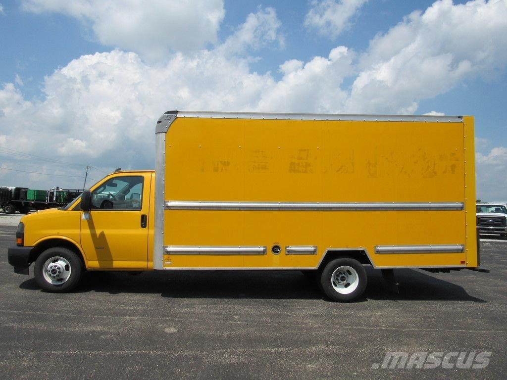 GMC Savana 3500 Van Body Trucks