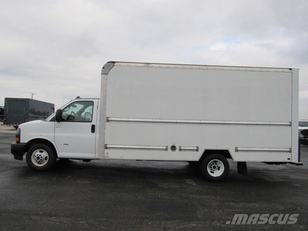 GMC Savana 3500 Van Body Trucks