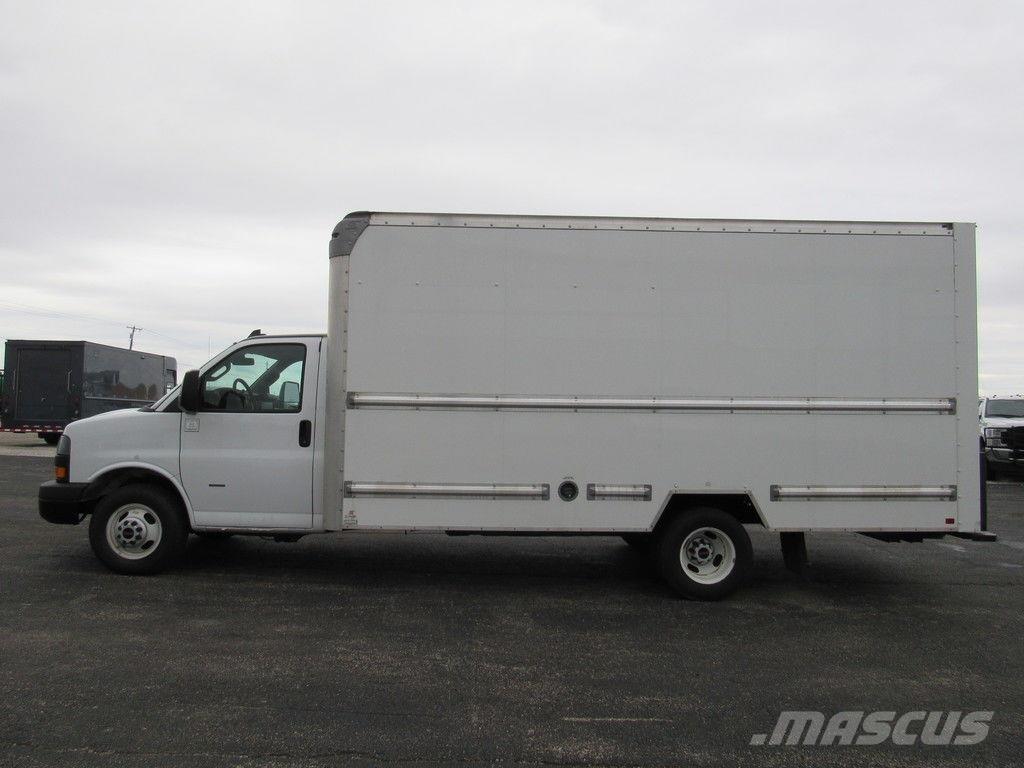 GMC Savana 3500 Van Body Trucks