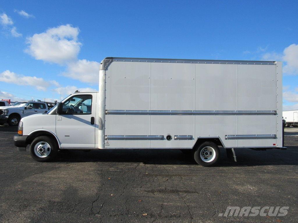 GMC Savana 3500 Van Body Trucks