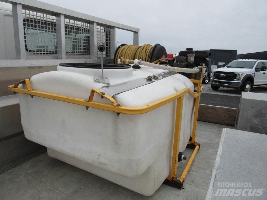 Hino XJC740 Flatbed/Dropside trucks