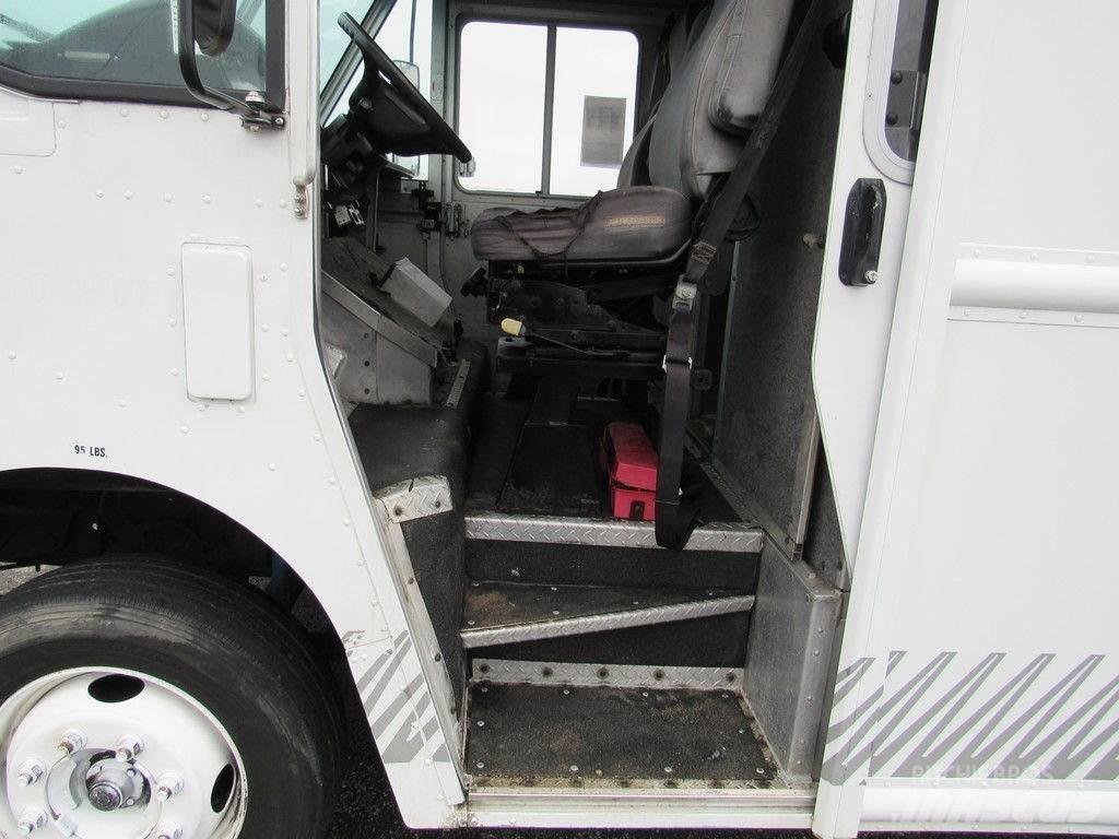 Workhorse W62 Van Body Trucks
