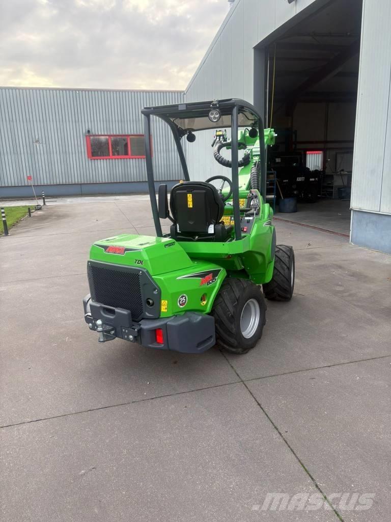 Avant 635 Skid steer loaders