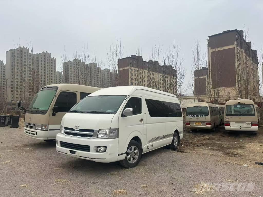 Toyota Hiace Intercity bus