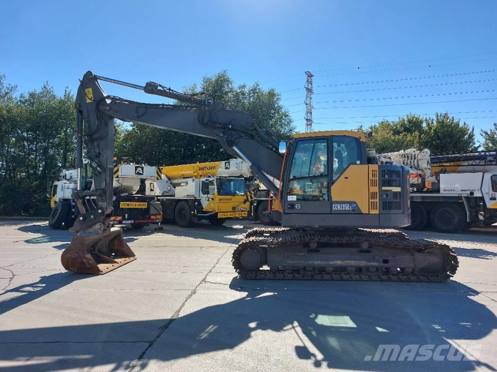 Volvo ECR 235 EL Crawler excavators