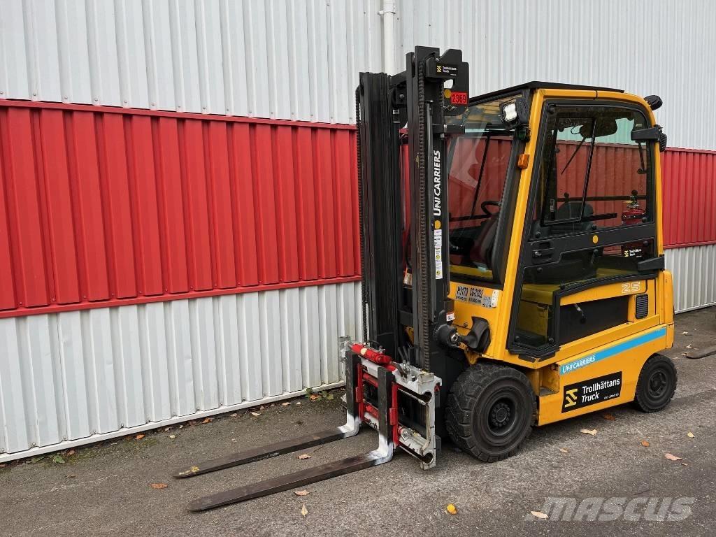 UniCarriers 1Q2L25Q Electric forklift trucks