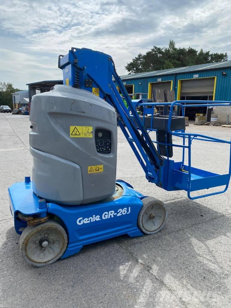 Genie GR 26 J Vertical mast lifts