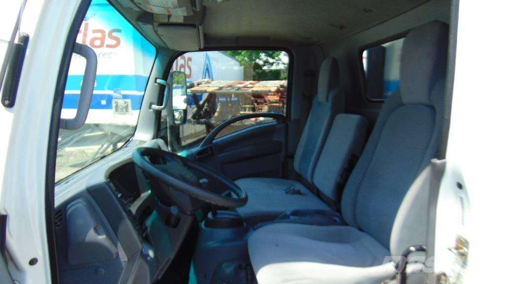 Isuzu NRR Flatbed/Dropside trucks