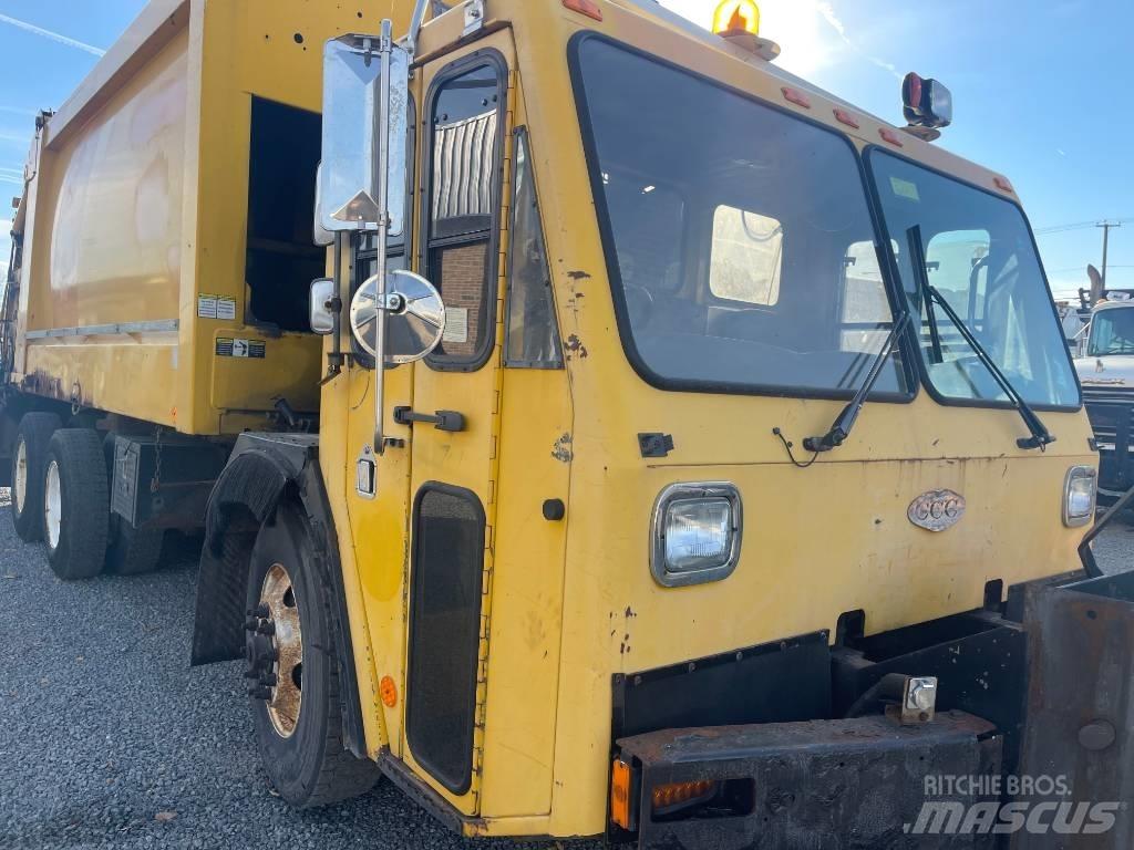 CCC LOW ENTRY Waste trucks