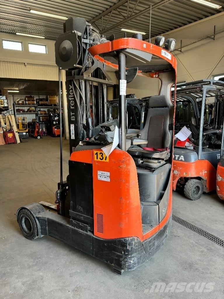 Toyota RRE160R Reach truck