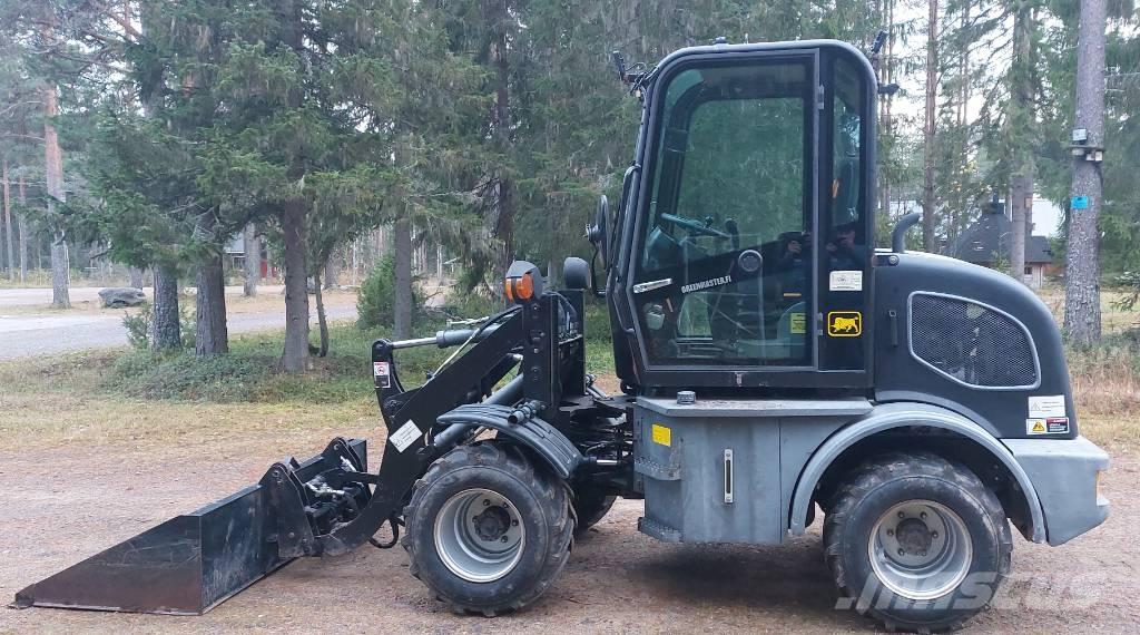  Greenmaster 250 Mini loaders