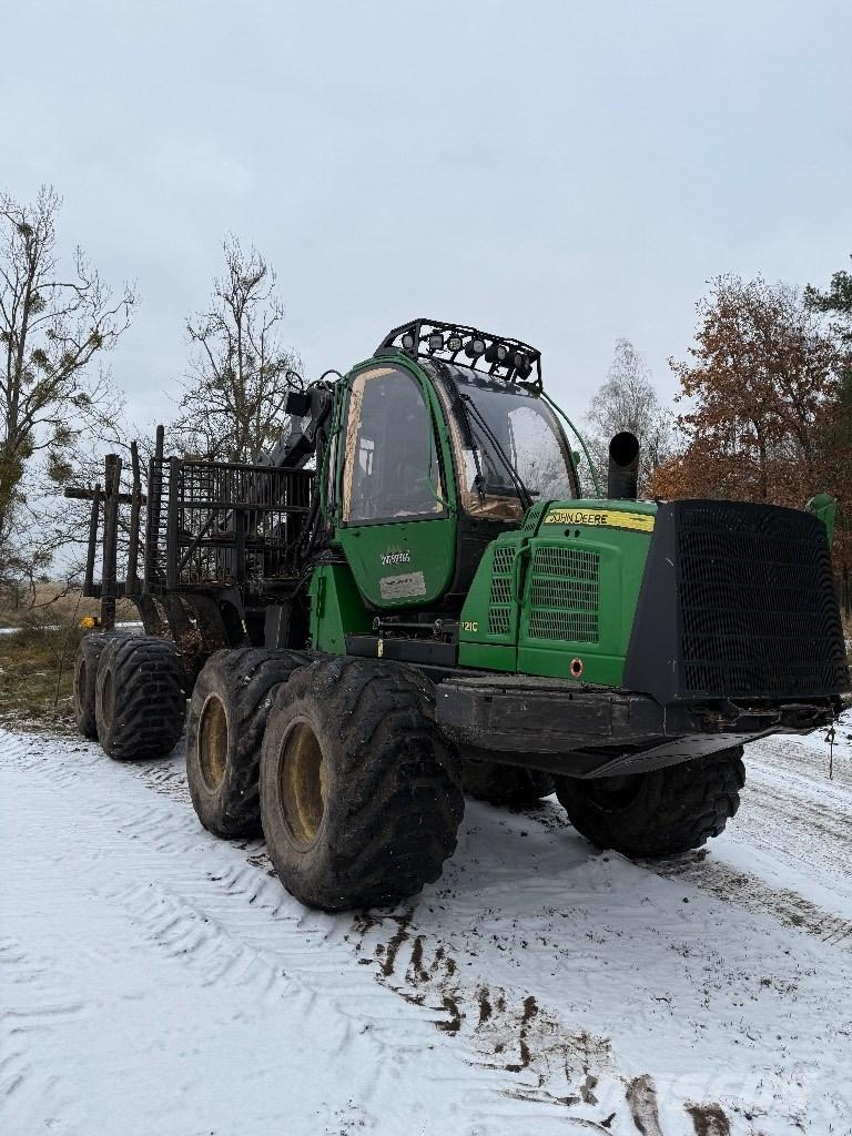 John Deere 1210 E Forwarders