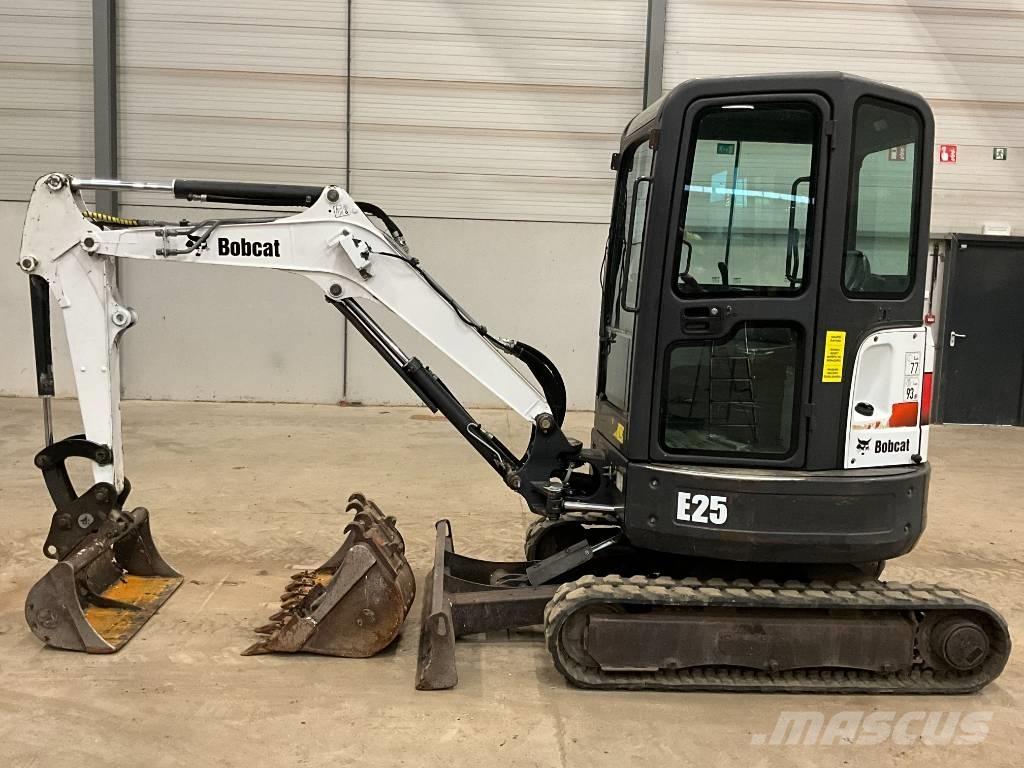 Bobcat E 25 Mini excavators < 7t