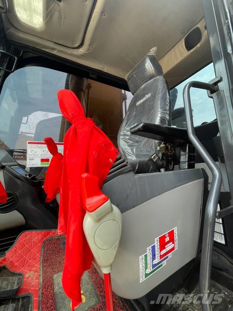 Komatsu PC 200-8 Crawler excavators