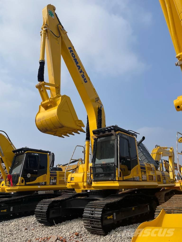 Komatsu PC 200-8 Crawler excavators