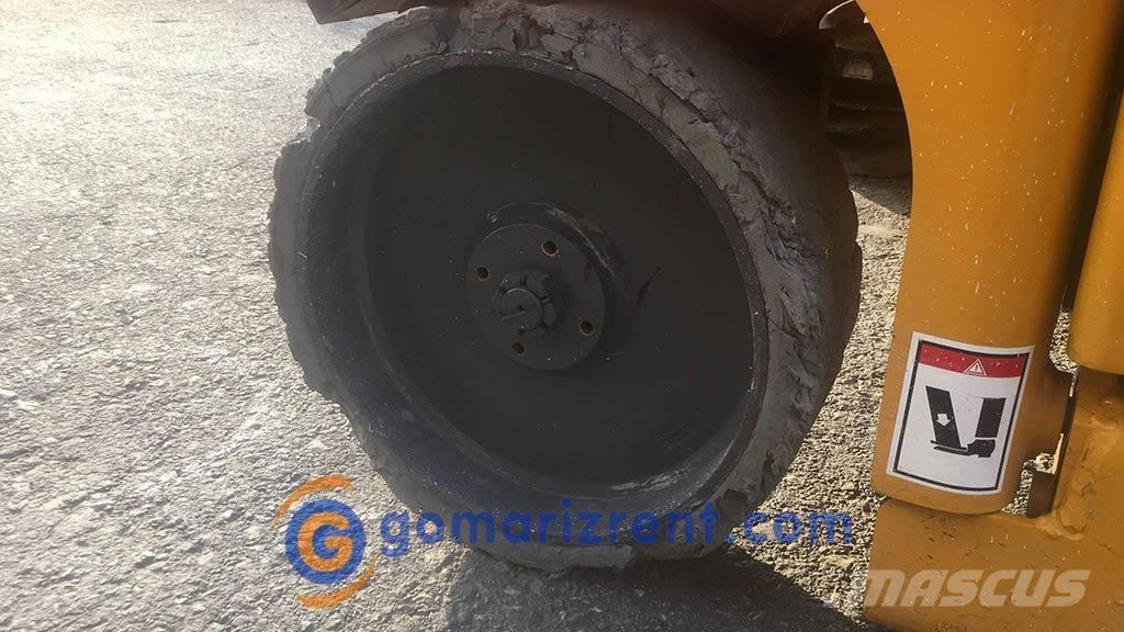 Haulotte Compact 12 Scissor lifts