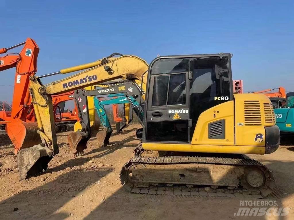 Komatsu PC 70 Crawler excavators