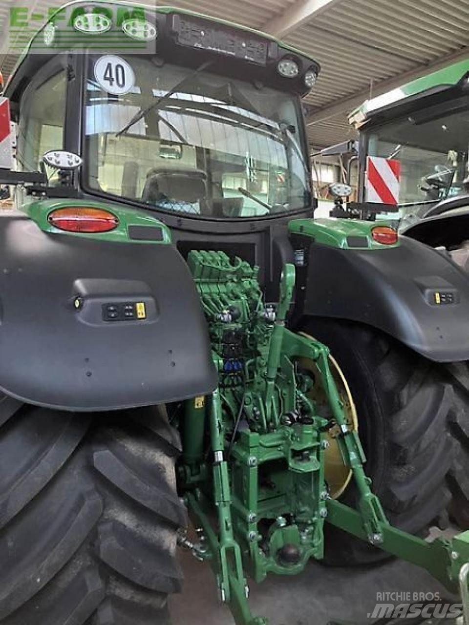 John Deere 6r 215 Tractors