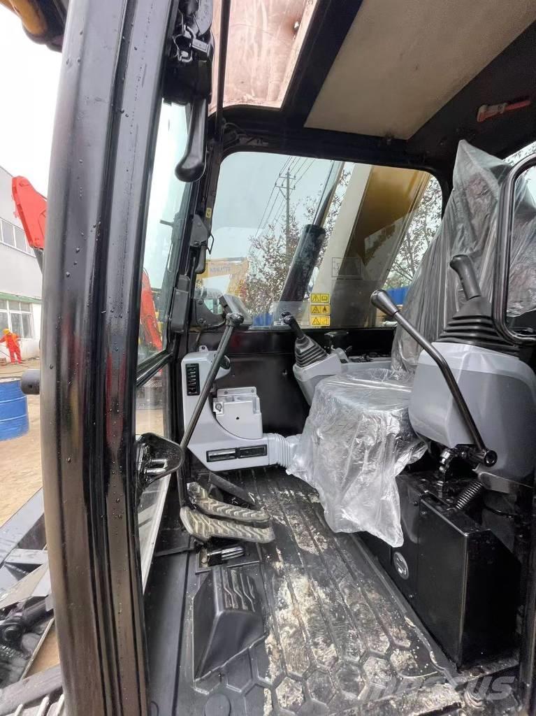 CAT 308 Mini excavators < 7t