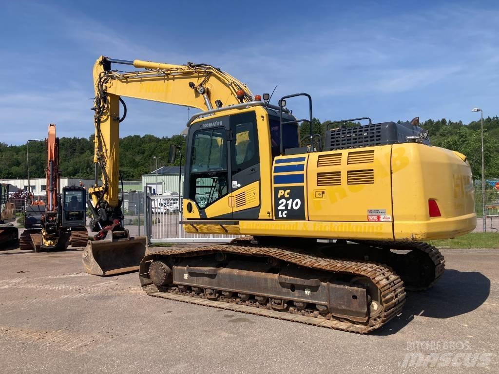 Komatsu PC 210 LC-11 Crawler excavators