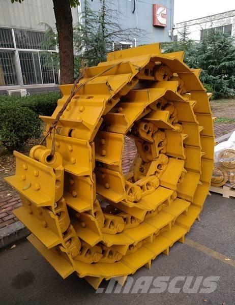 Komatsu D155A-6 Tracks, chains and undercarriage