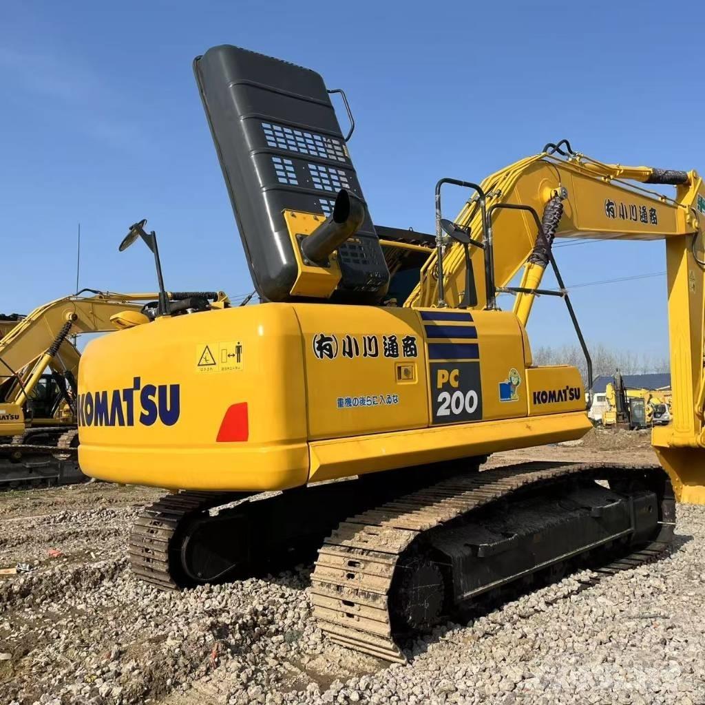 Komatsu PC200 Crawler excavators
